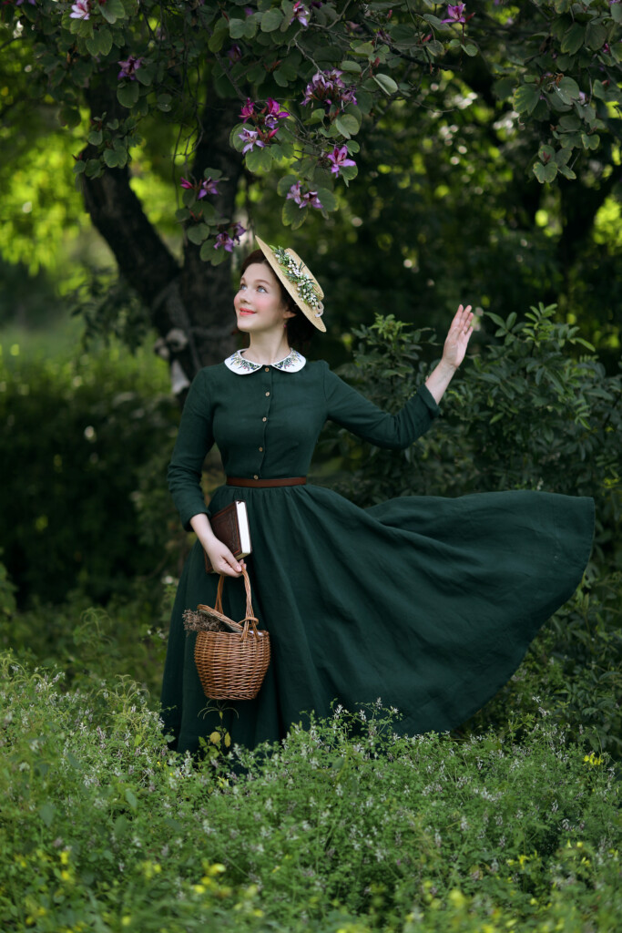 Long-sleeved Linen Classic Dress in Evergreen Son de Flor